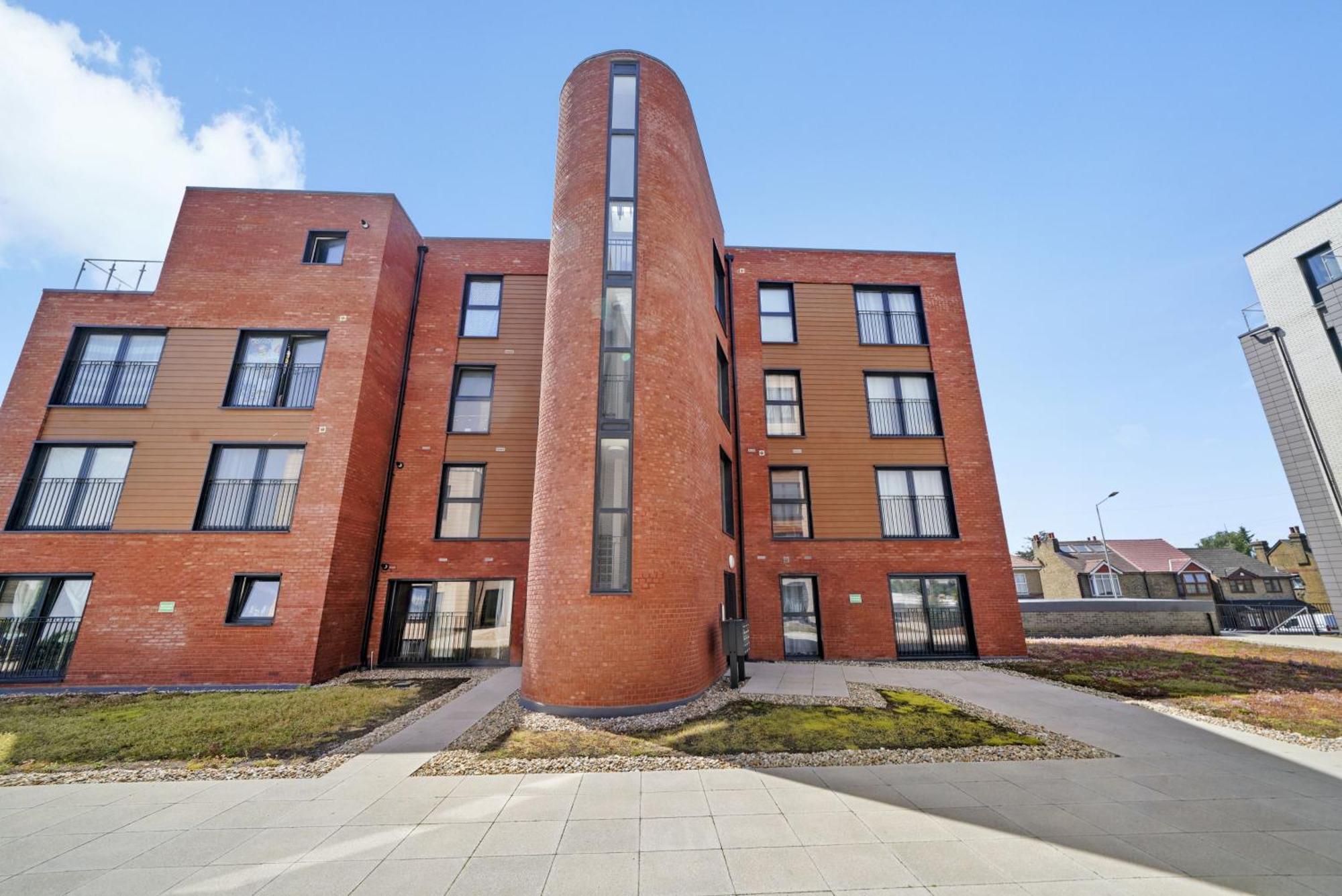 One And Two Bed Apartments Slough Near Heathrow Colnbrook Esterno foto