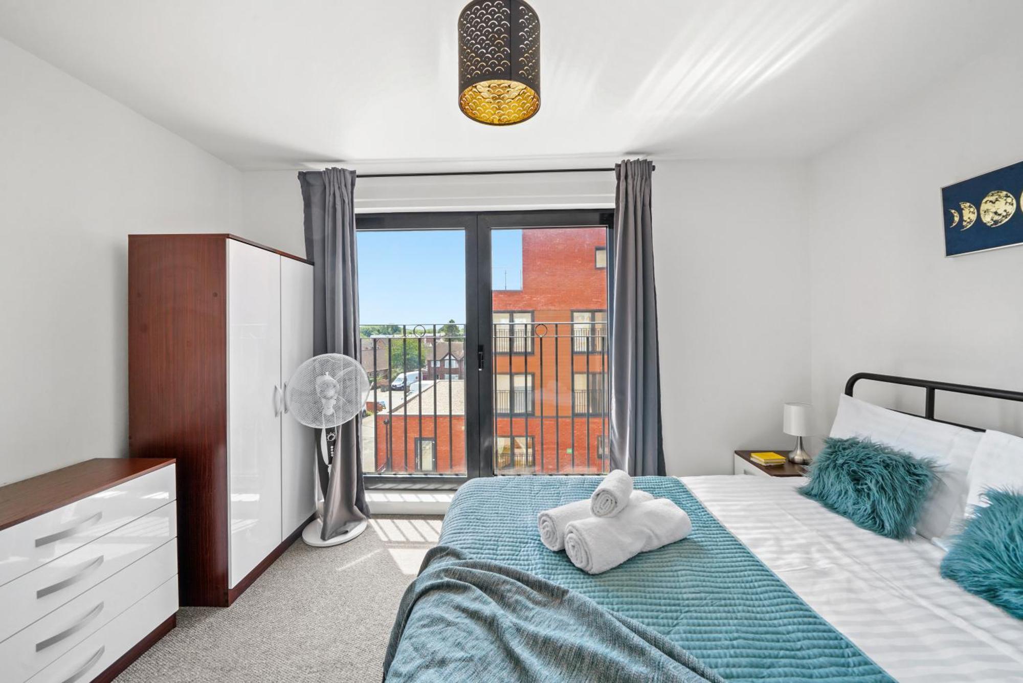 One And Two Bed Apartments Slough Near Heathrow Colnbrook Esterno foto