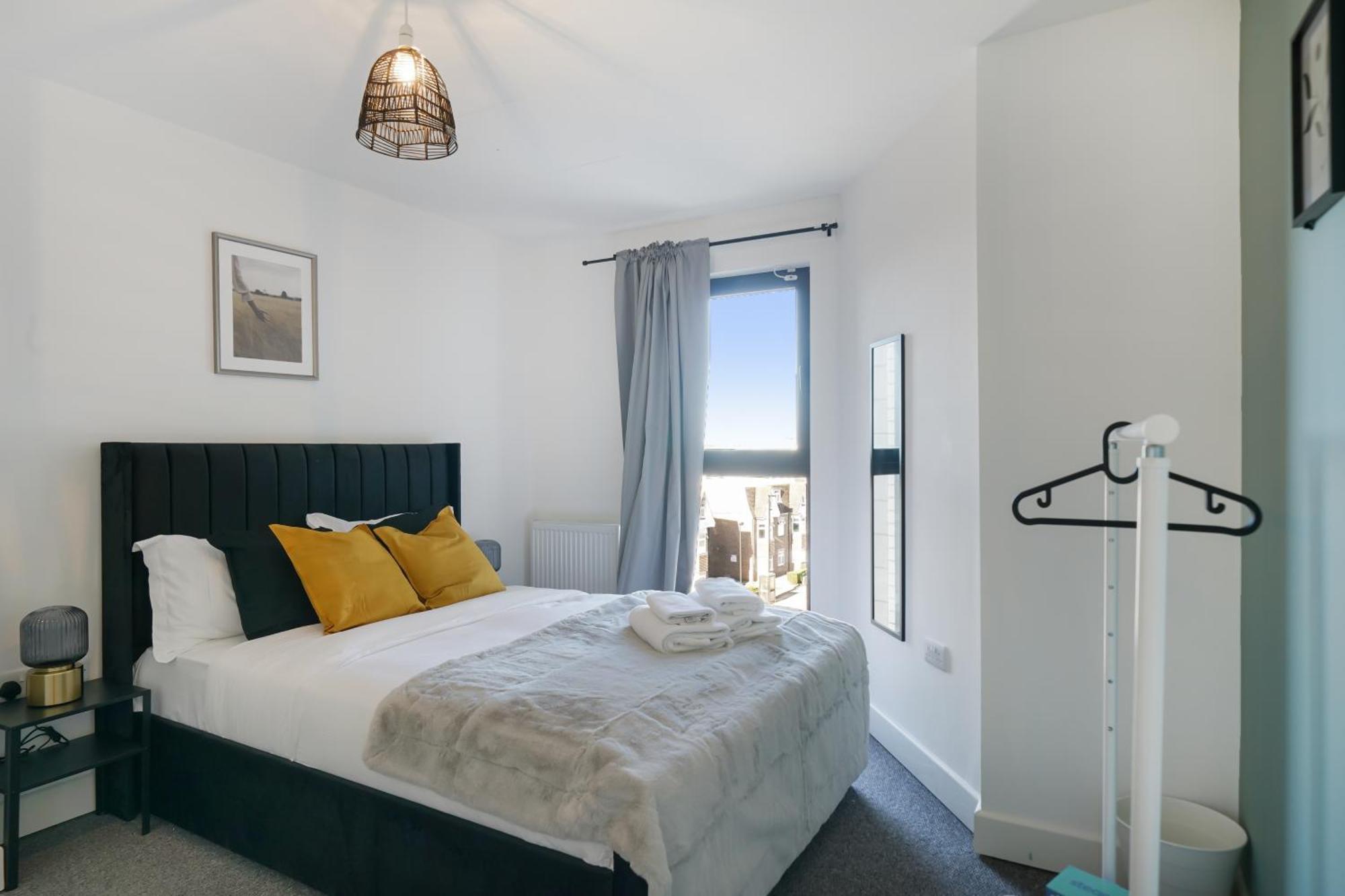 One And Two Bed Apartments Slough Near Heathrow Colnbrook Esterno foto